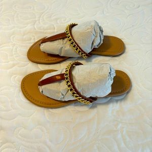 NWOT brown and gold Old Navy sandals - size 8